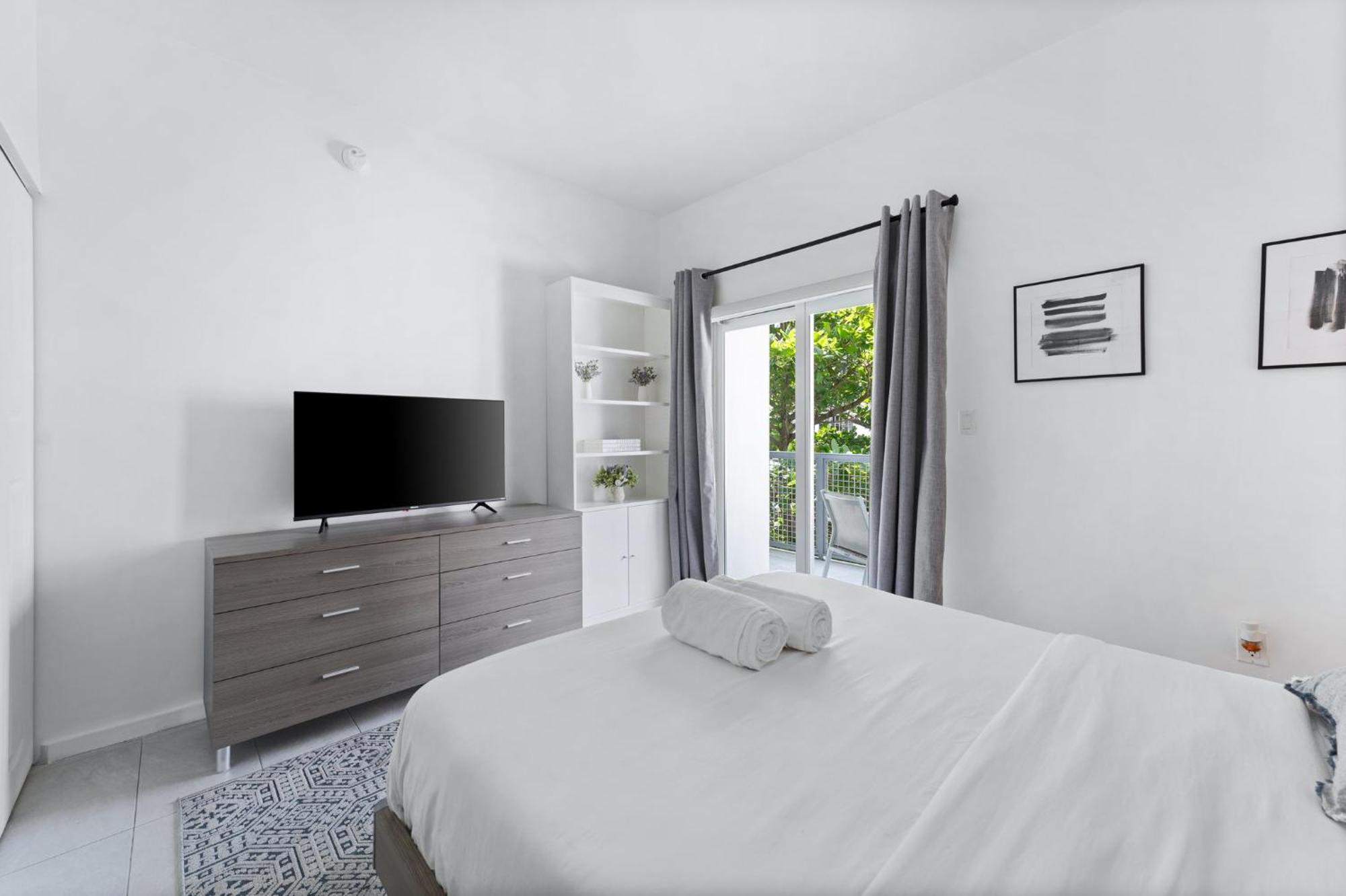 Modern Apartment In Edgewater Miami Oda fotoğraf