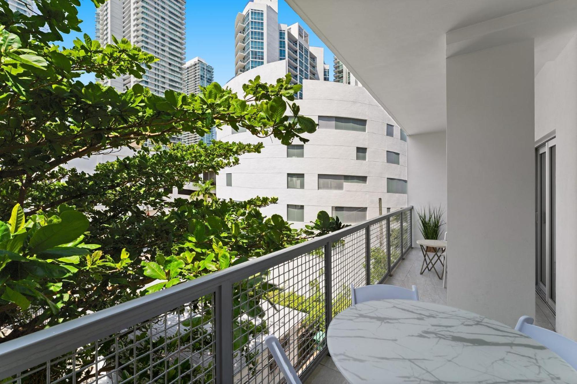 Modern Apartment In Edgewater Miami Oda fotoğraf