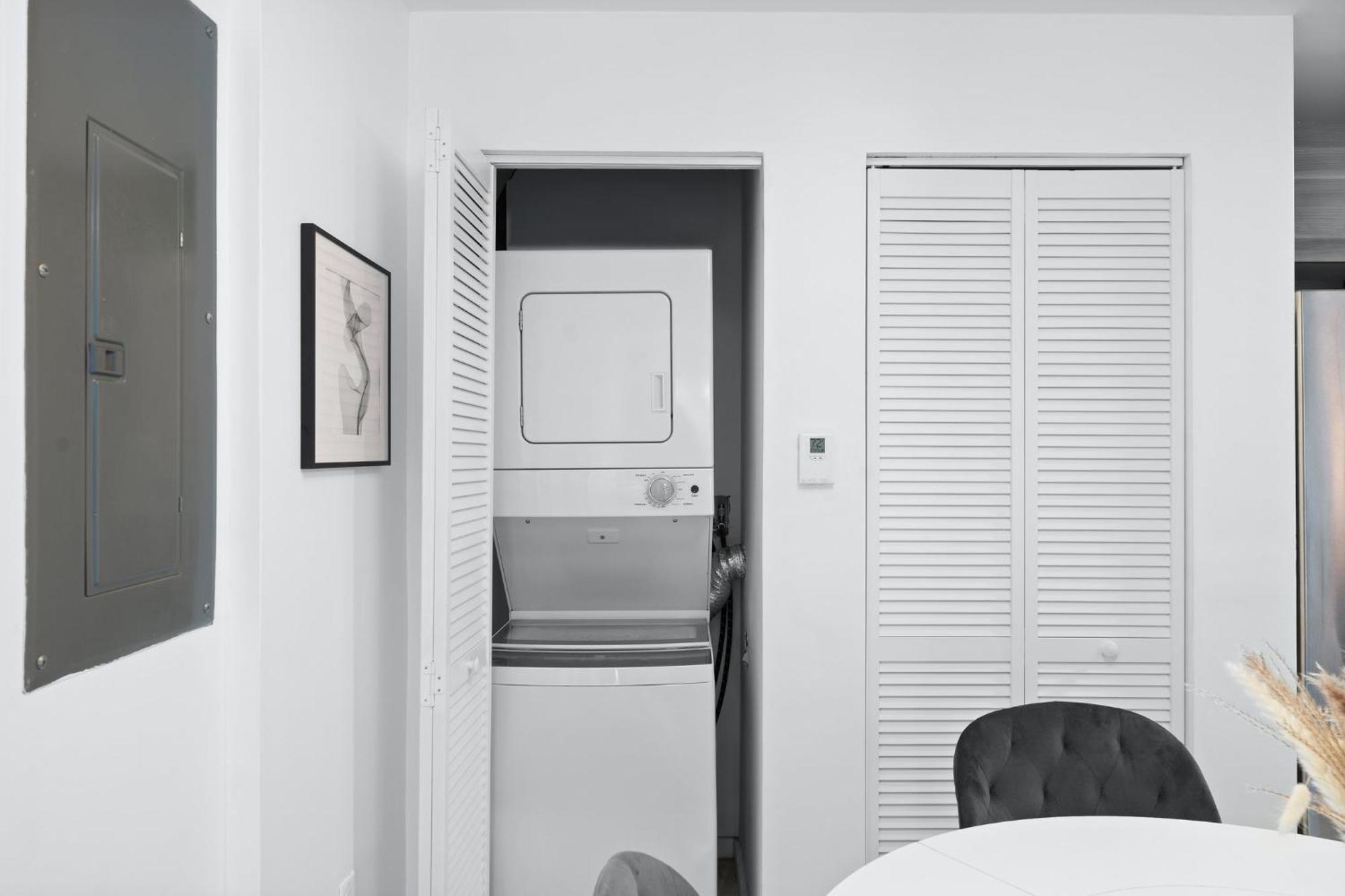 Modern Apartment In Edgewater Miami Oda fotoğraf