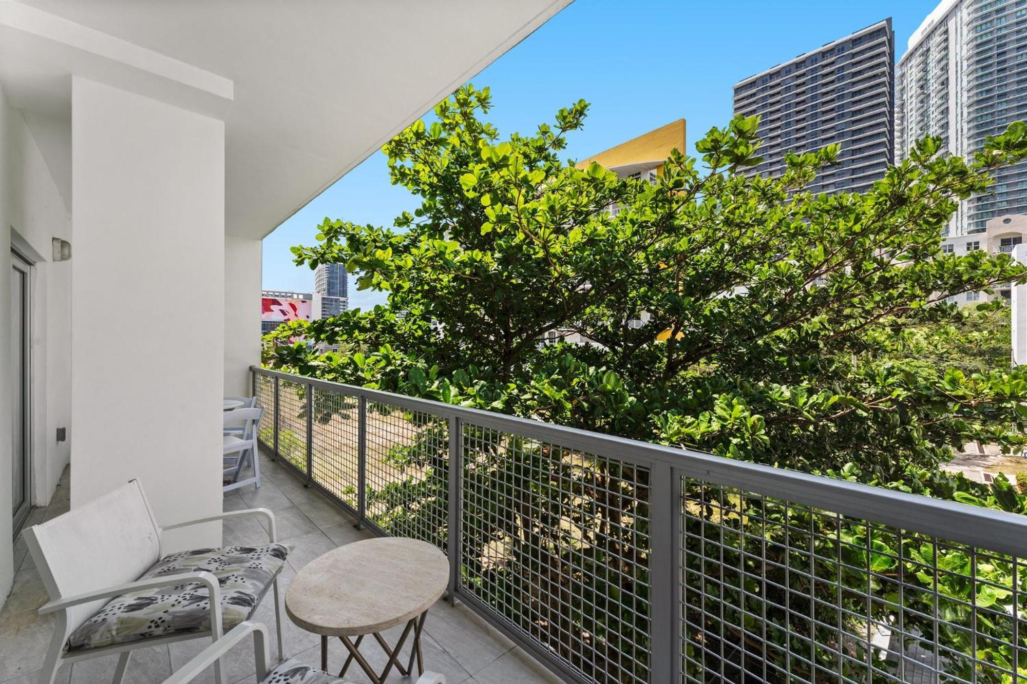 Modern Apartment In Edgewater Miami Oda fotoğraf